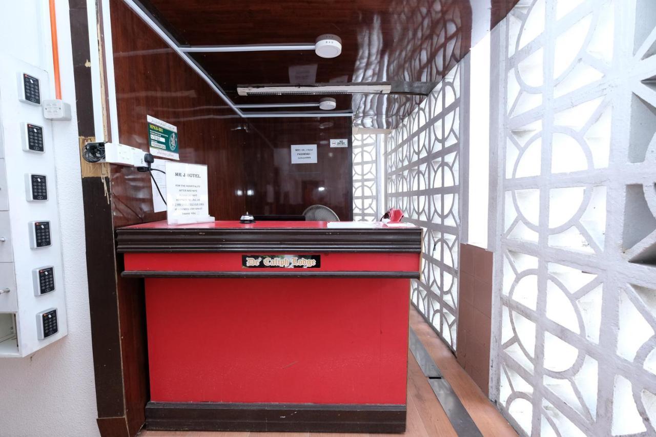 Oyo 715 Mr J Hotel Kota Bharu Kültér fotó