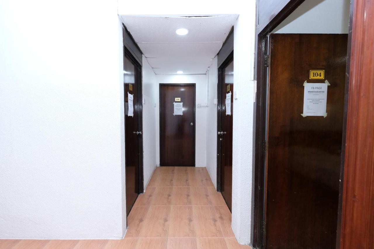Oyo 715 Mr J Hotel Kota Bharu Kültér fotó