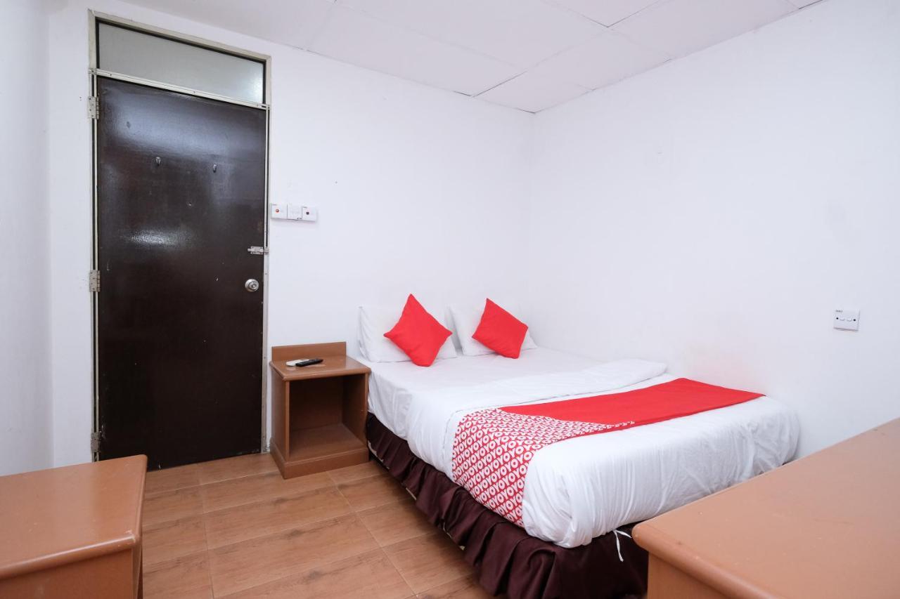 Oyo 715 Mr J Hotel Kota Bharu Kültér fotó