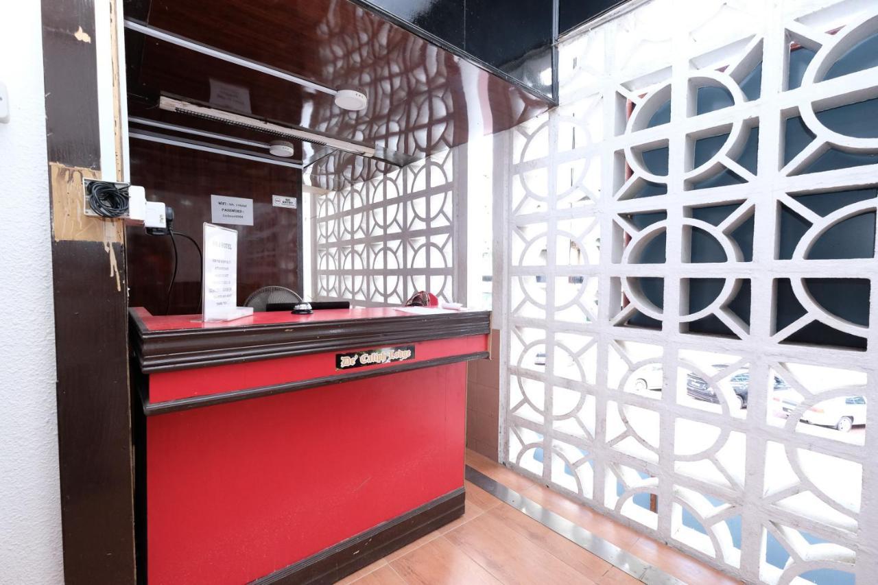 Oyo 715 Mr J Hotel Kota Bharu Kültér fotó