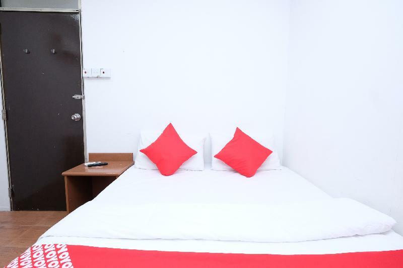 Oyo 715 Mr J Hotel Kota Bharu Kültér fotó